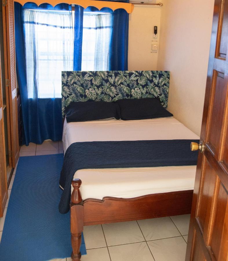 Tropical Breeze Vacation Home And Apartments Gros Islet Kültér fotó
