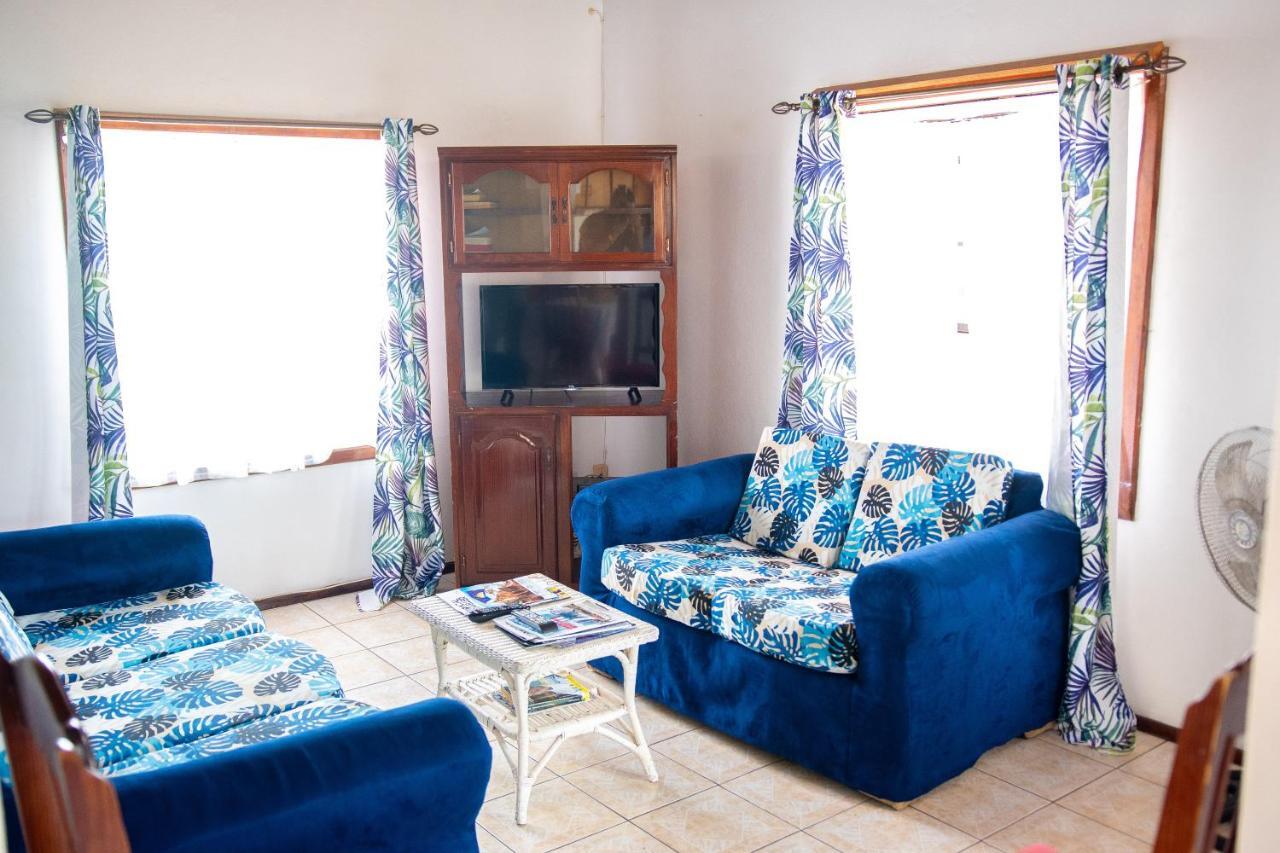 Tropical Breeze Vacation Home And Apartments Gros Islet Kültér fotó