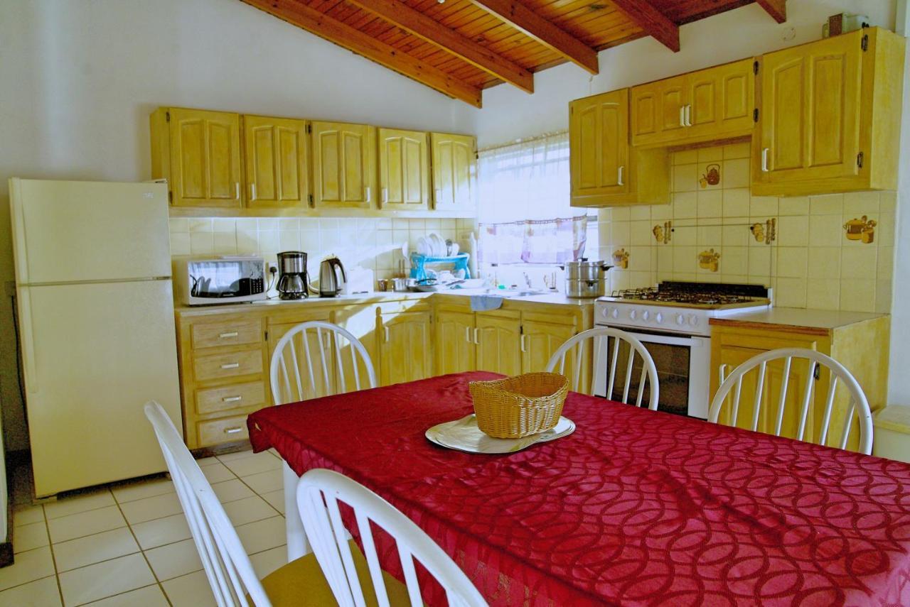 Tropical Breeze Vacation Home And Apartments Gros Islet Kültér fotó